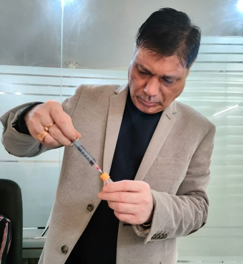 Dr. Narender Rathi at work